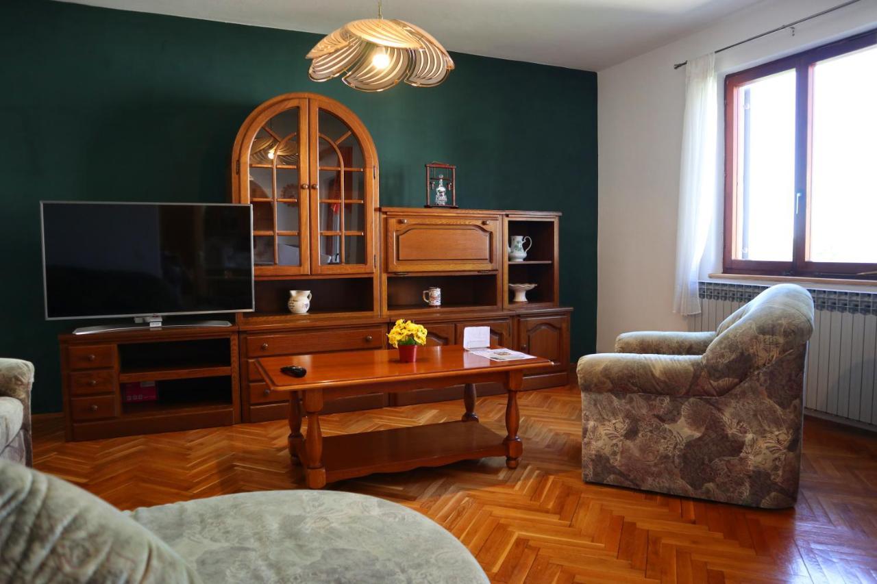 Apartman Slavko Appartement Tar-Vabriga Buitenkant foto
